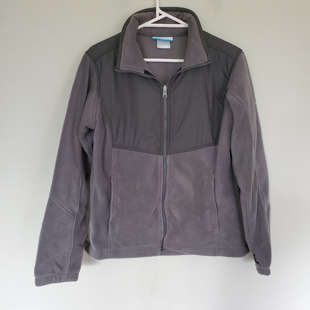 Columbia thick fleece zip up jacket in gray. M